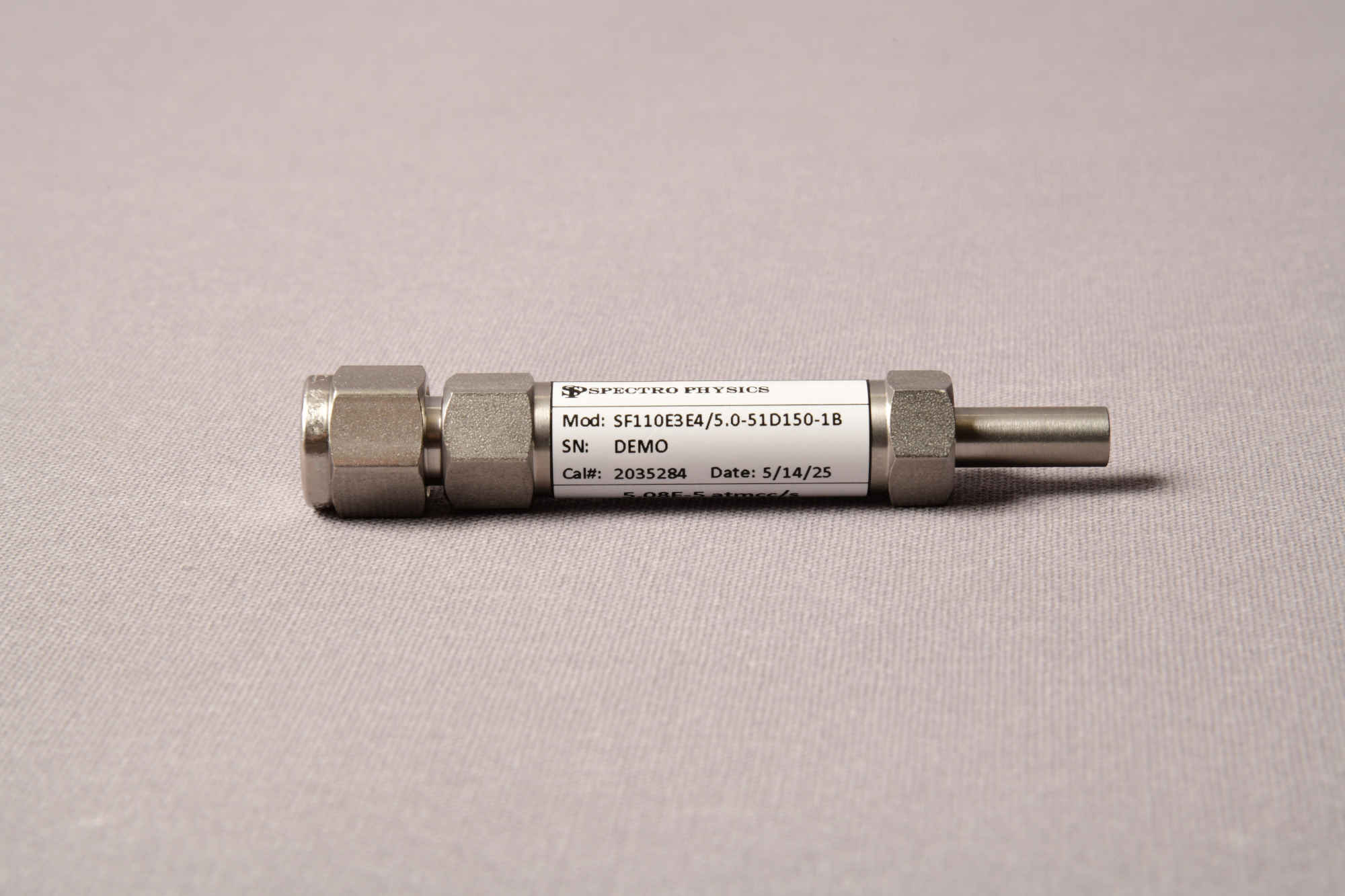 Calibrated leak with 1/4 inch compression and tube connections