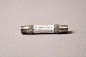 Calibrated dual NPT leak with 1/4 inch male connections